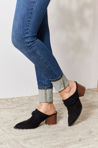 Walk Into Fall With Our Pointed-Toe Braided Mules