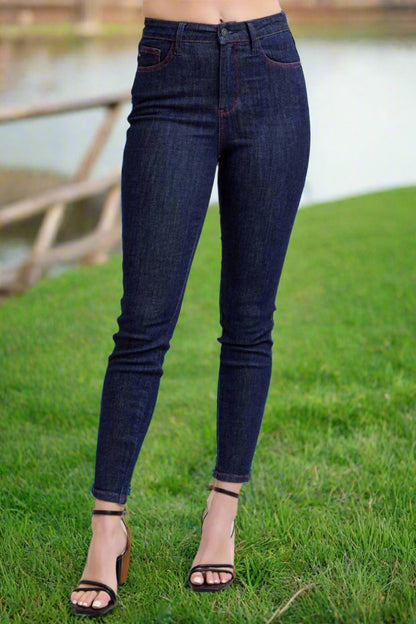 Judy Blue Heart Shaped Back Pockets Skinny Jeans