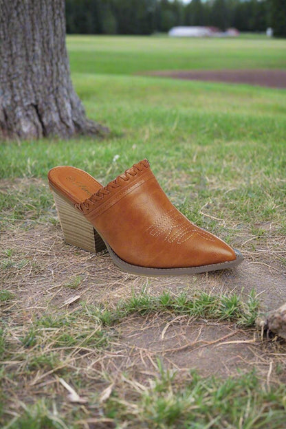 Point Your Way With Our Pointy Toe Slip On Chunky Mules in Mahogany